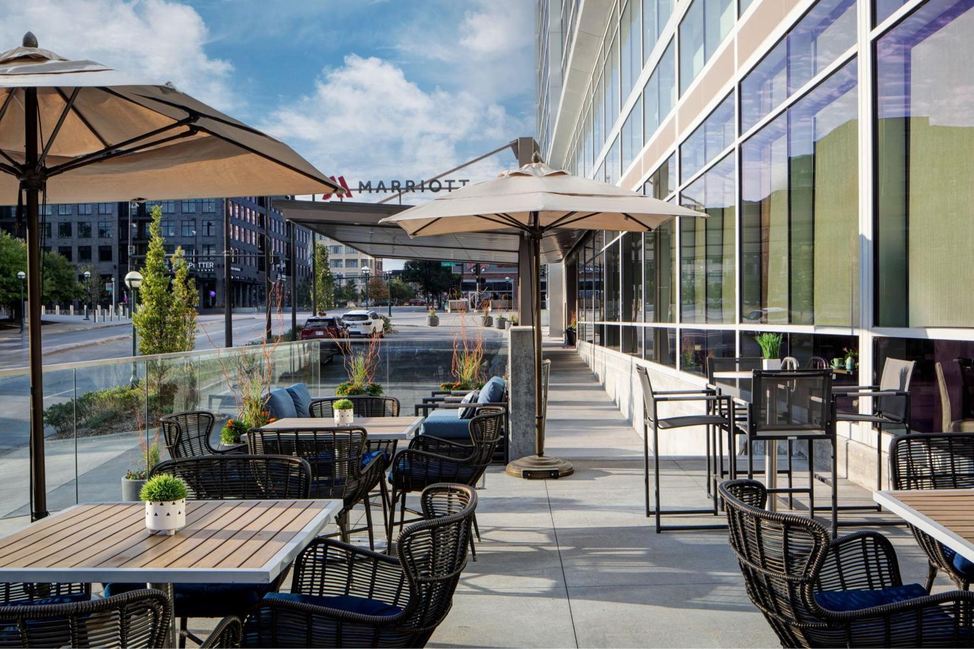 מלון Omaha Marriott Downtown At The Capitol District מראה חיצוני תמונה