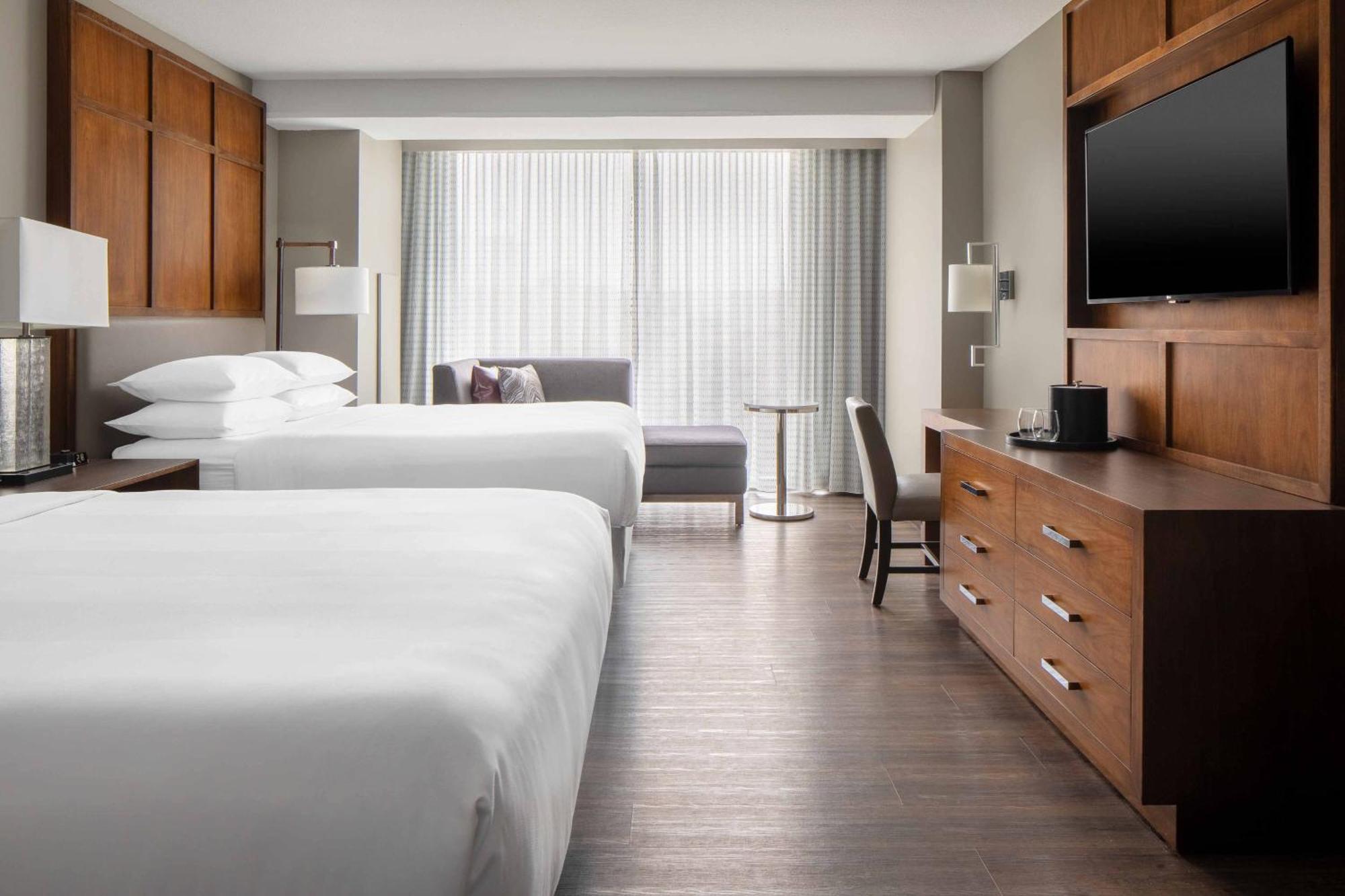 מלון Omaha Marriott Downtown At The Capitol District מראה חיצוני תמונה